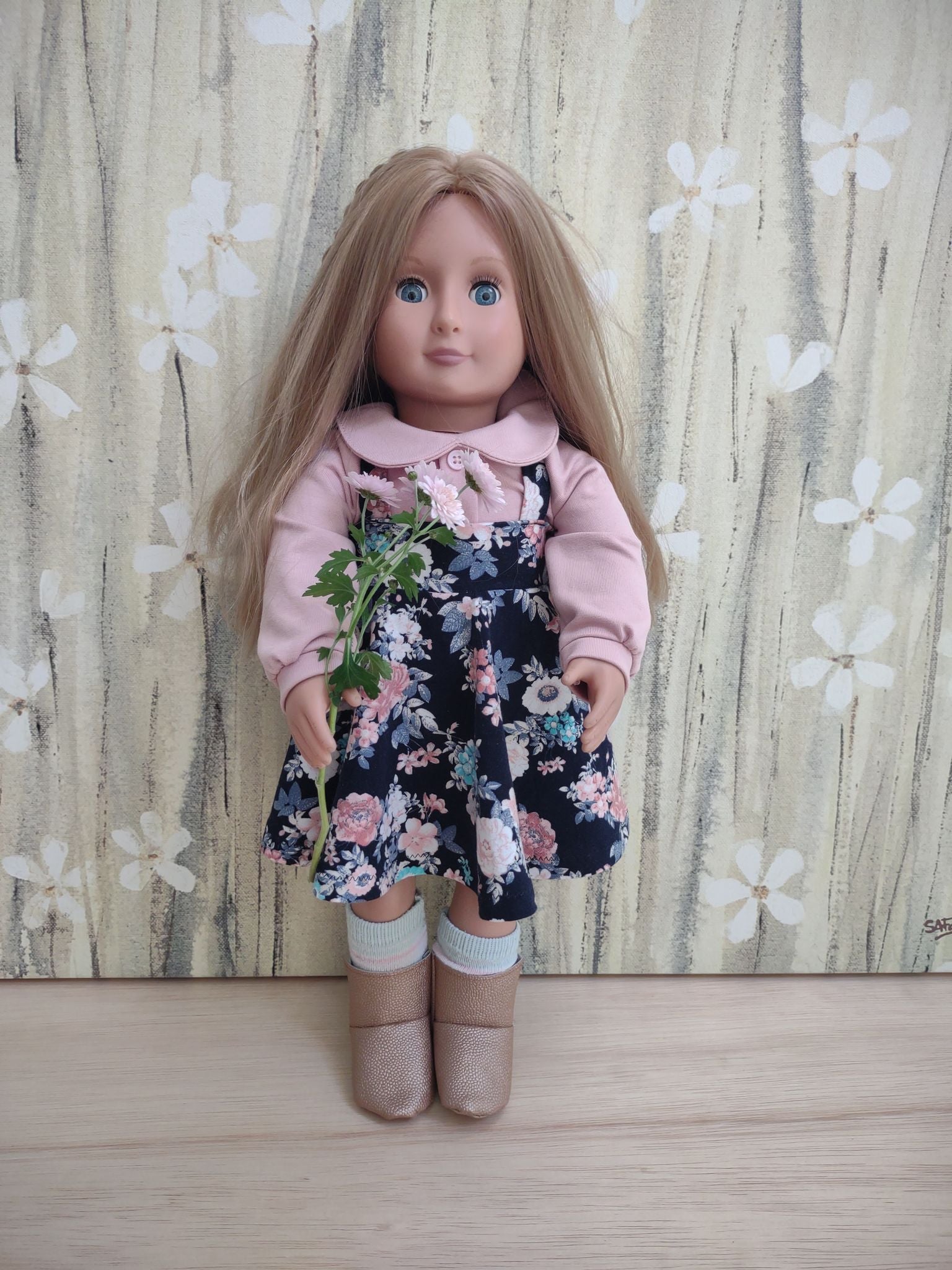 Sitting Pretty Top & Be Smart Jumper Doll Pattern