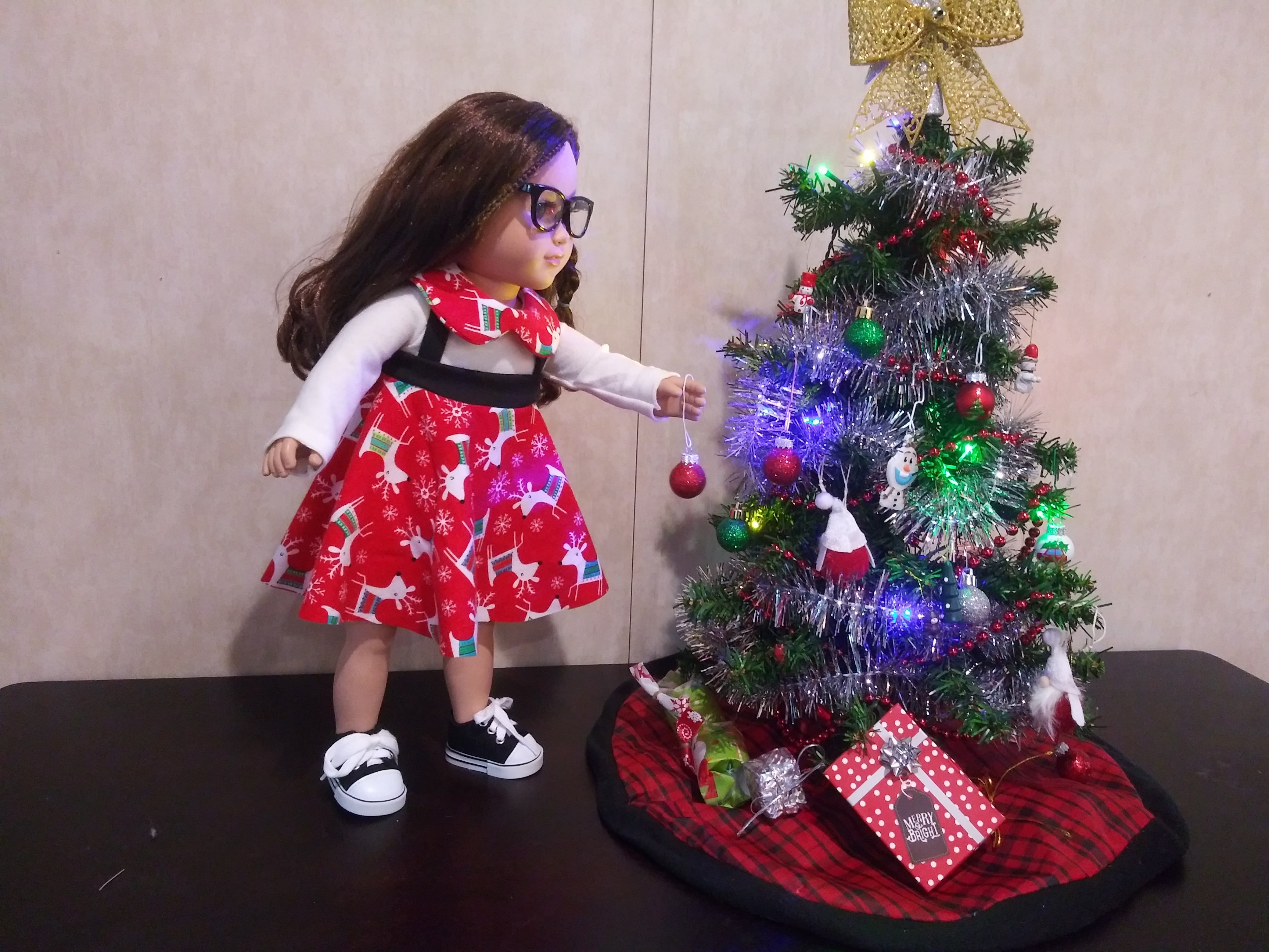 Sitting Pretty Top & Be Smart Jumper Doll Pattern