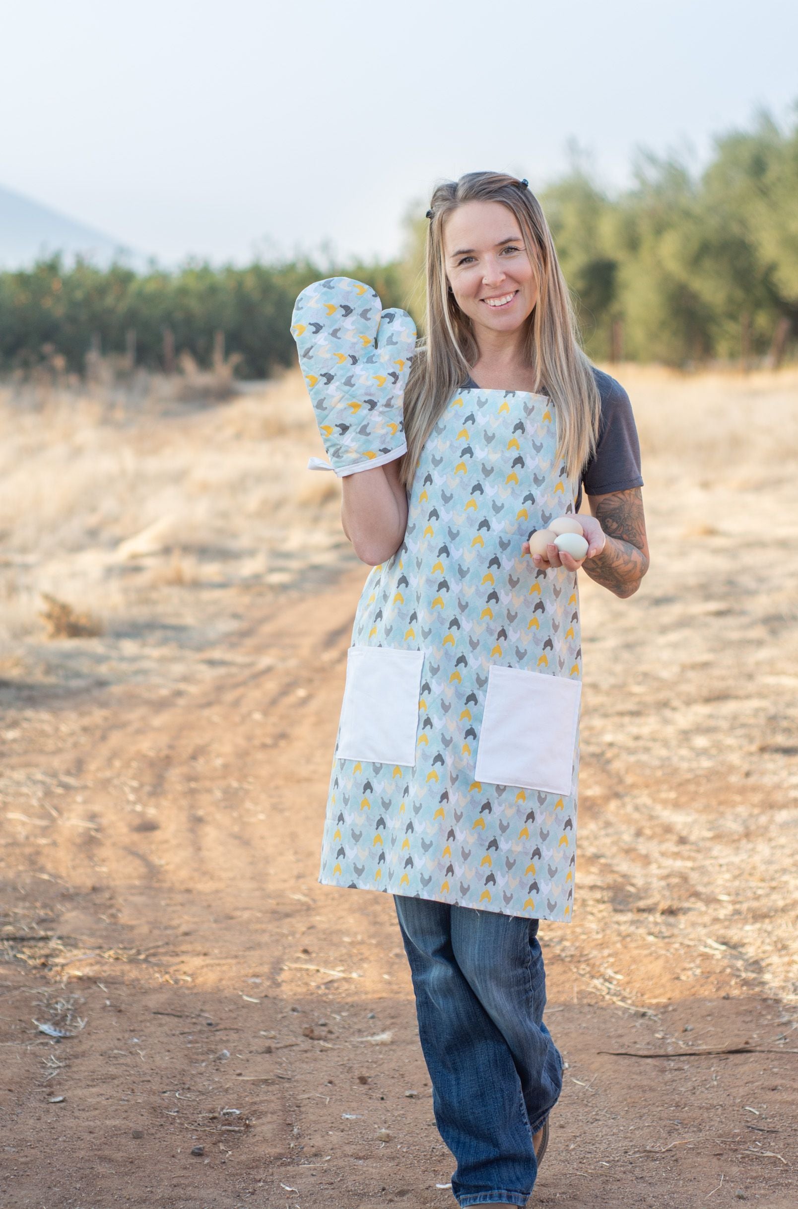 Baking Fun Pattern: Apron & Oven Mitt