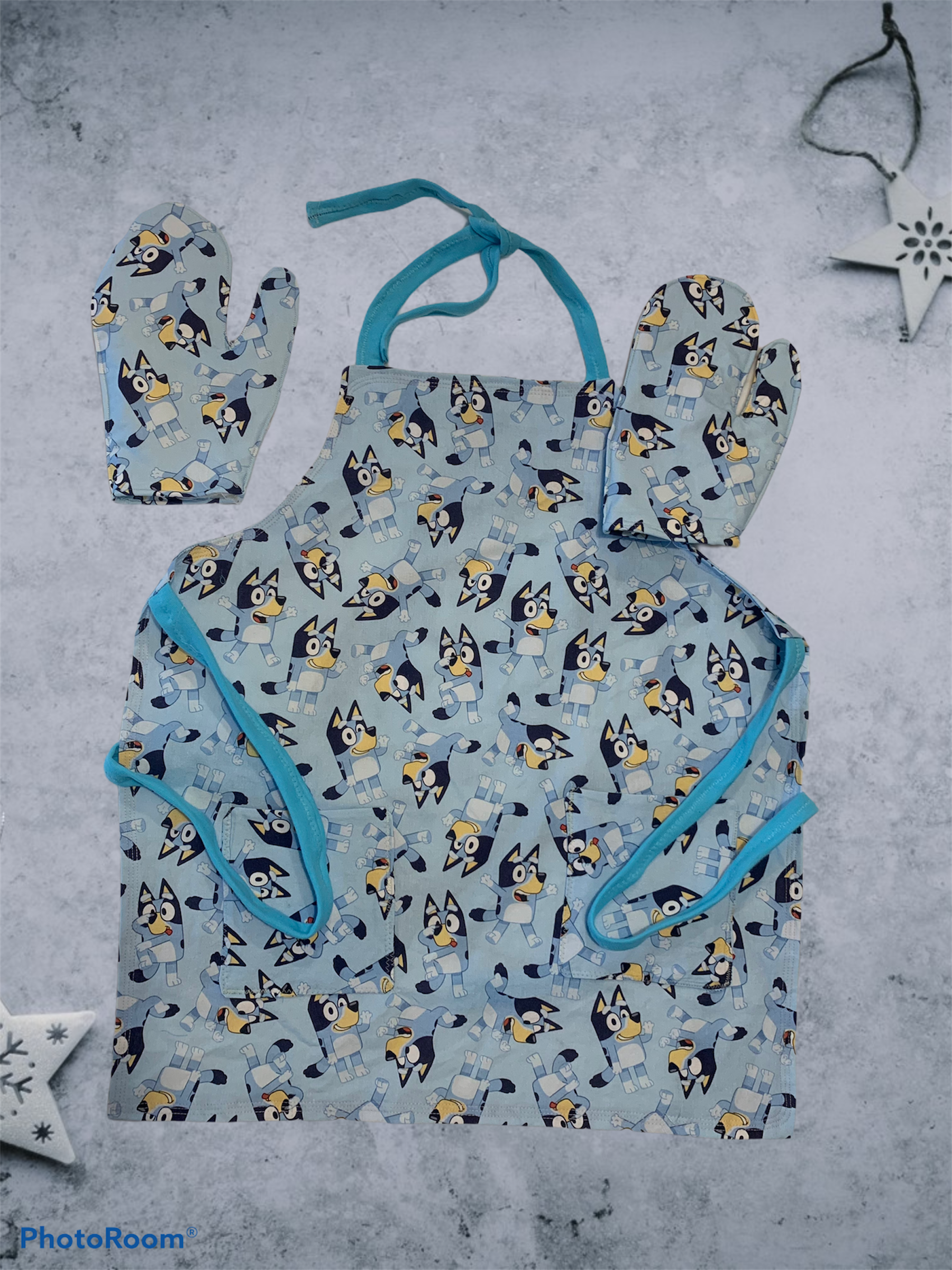 Baking Fun Pattern: Apron & Oven Mitt